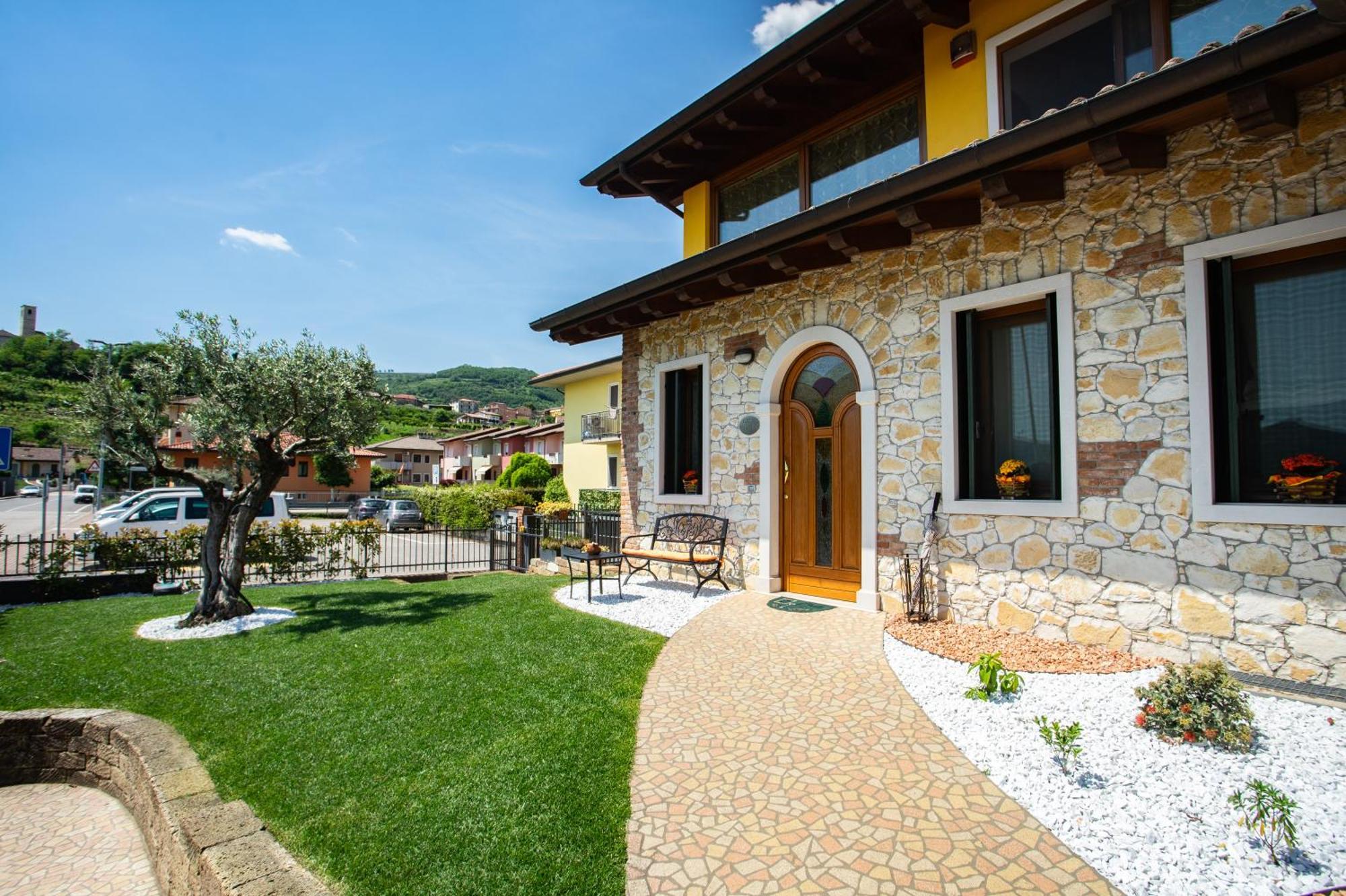 Casa Oliver Montecchia di Crosara Zimmer foto